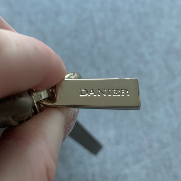 Danier leather clutch/wristlet in taupe/tan. - Picture 3 of 4